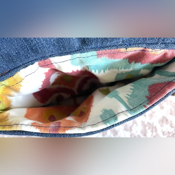 Denim Unique Upcycled Denim Crossbody Bag – Padded and Stylish - Picture 13 of 16